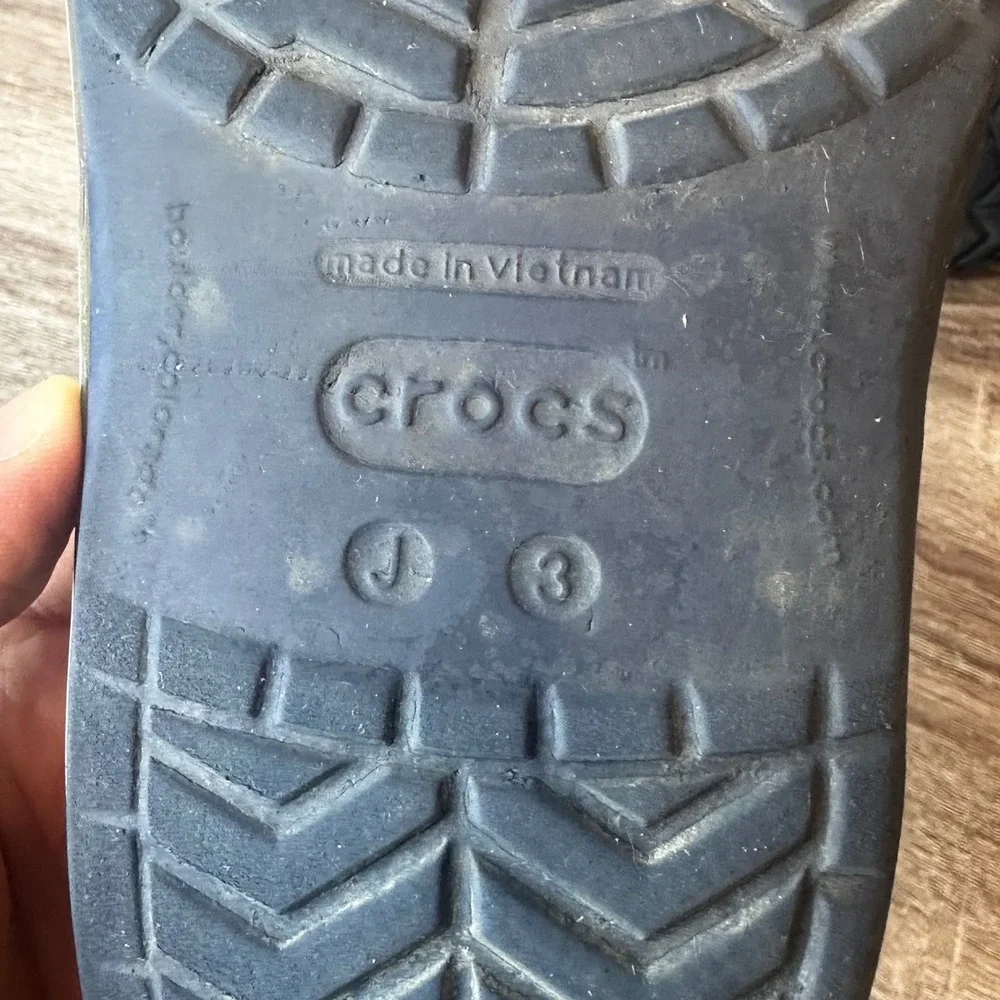 Crocs Mickey Mouse Clogs Kids Size J3 Disney Slip On Sandals Water Summer FLAW